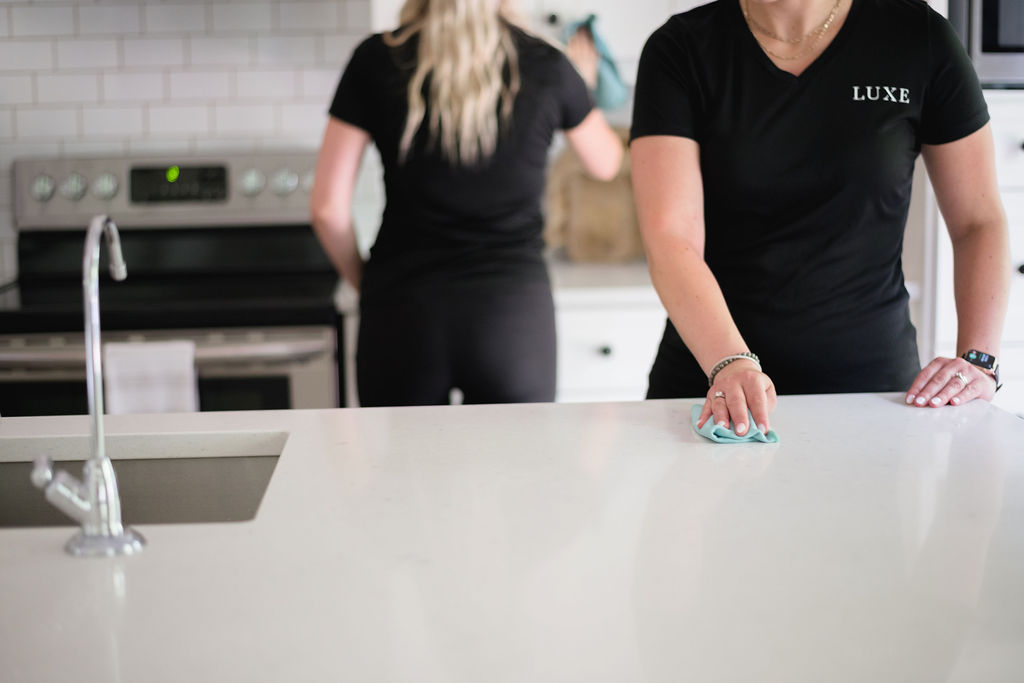 Home cleaning cleaning services clean home deep clean spring clean winnipeg steinbach niverville manitoba quality clean clean freak home cleaning tips moving clean cleaning services homeowners property owners realtors construction companies
