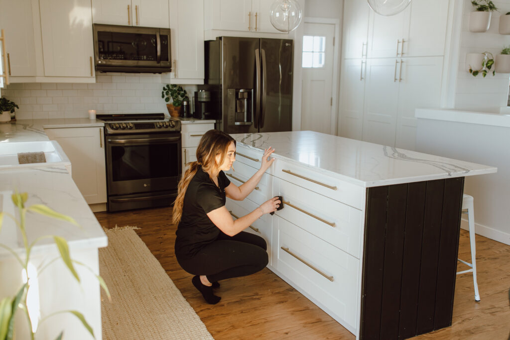 Home cleaning cleaning services clean home deep clean spring clean winnipeg steinbach niverville manitoba quality clean clean freak home cleaning tips moving clean cleaning services homeowners property owners realtors construction companies